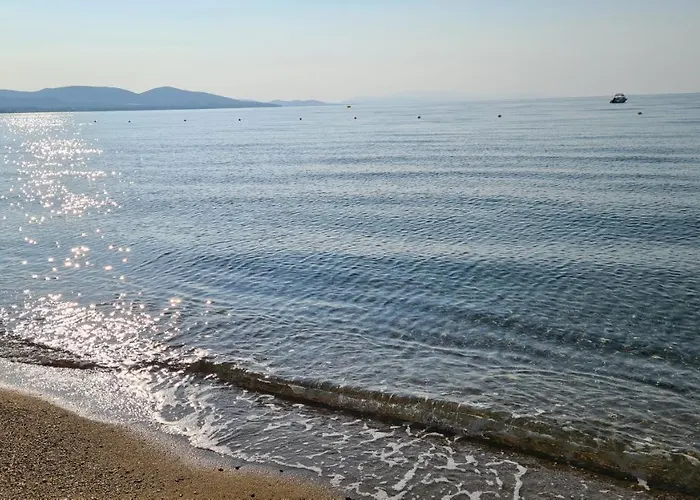 Kalybeach Daire Kalyves Polygyrou